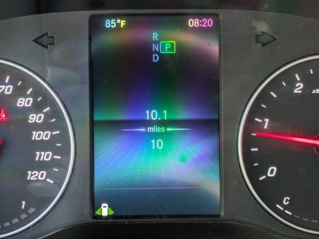 Vehicle image 11 of 35