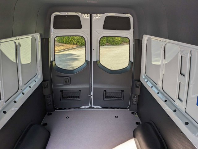 Vehicle image 24 of 35