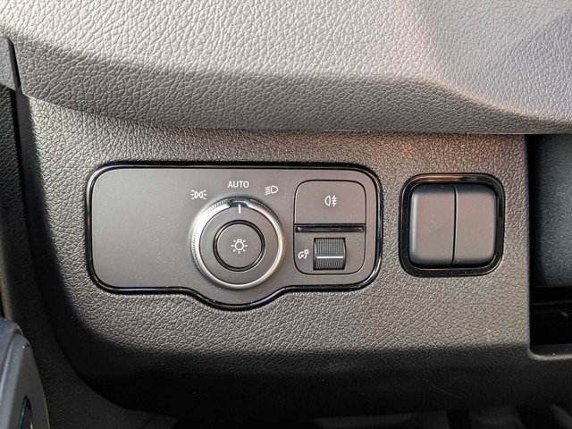 Vehicle image 16 of 35