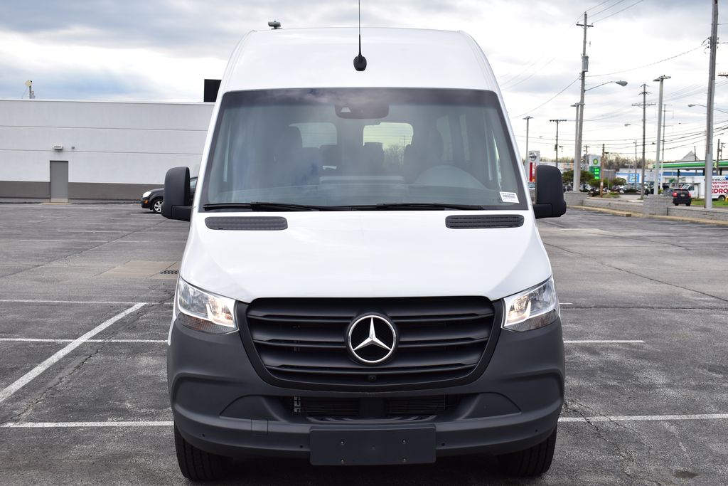 Vehicle image 2 of 33