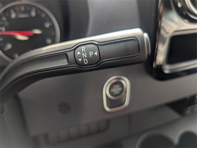 Vehicle image 14 of 20