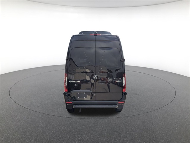 Vehicle image 6 of 20