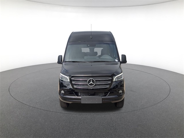 Vehicle image 2 of 20