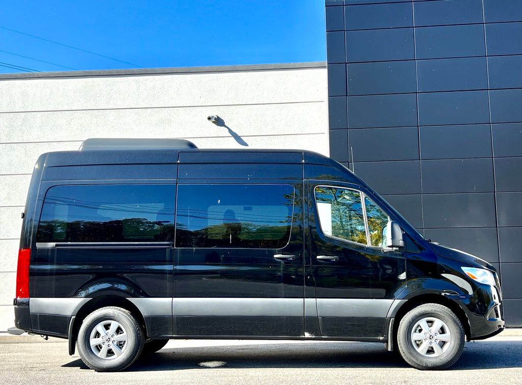 2024 Mercedes-Benz Sprinter Passsenger Image 5 of 32