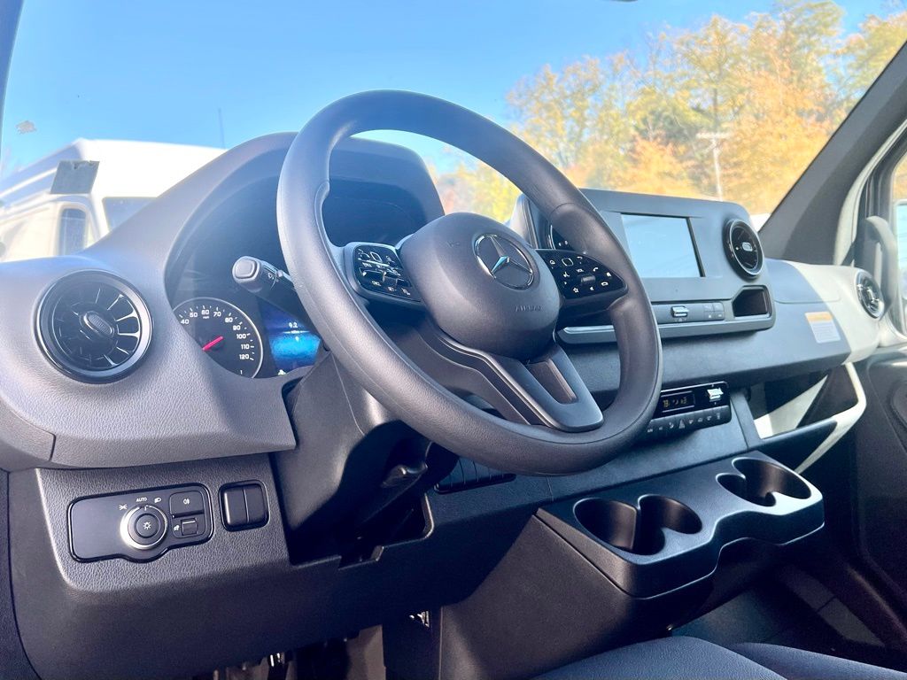 2024 Mercedes-Benz Sprinter Passsenger Image 10 of 32