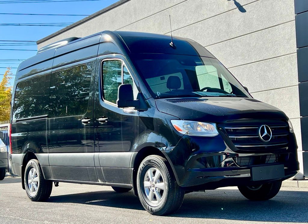2024 Mercedes-Benz Sprinter Passsenger Image 4 of 32