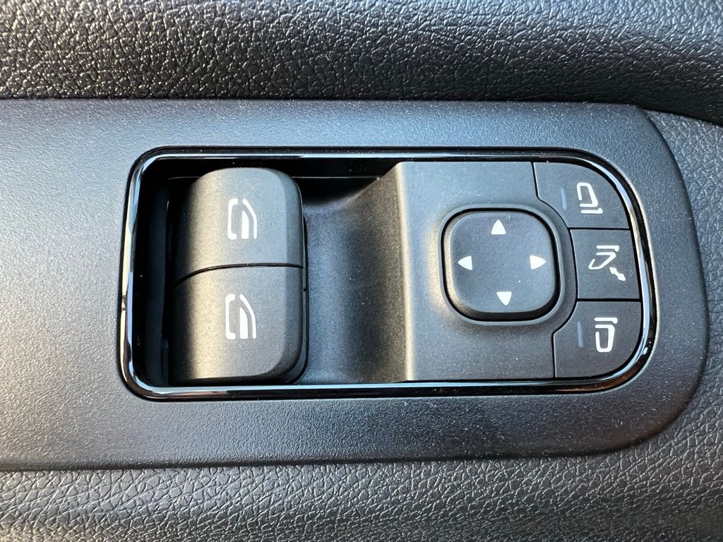 2024 Mercedes-Benz Sprinter Passsenger Image 20 of 32