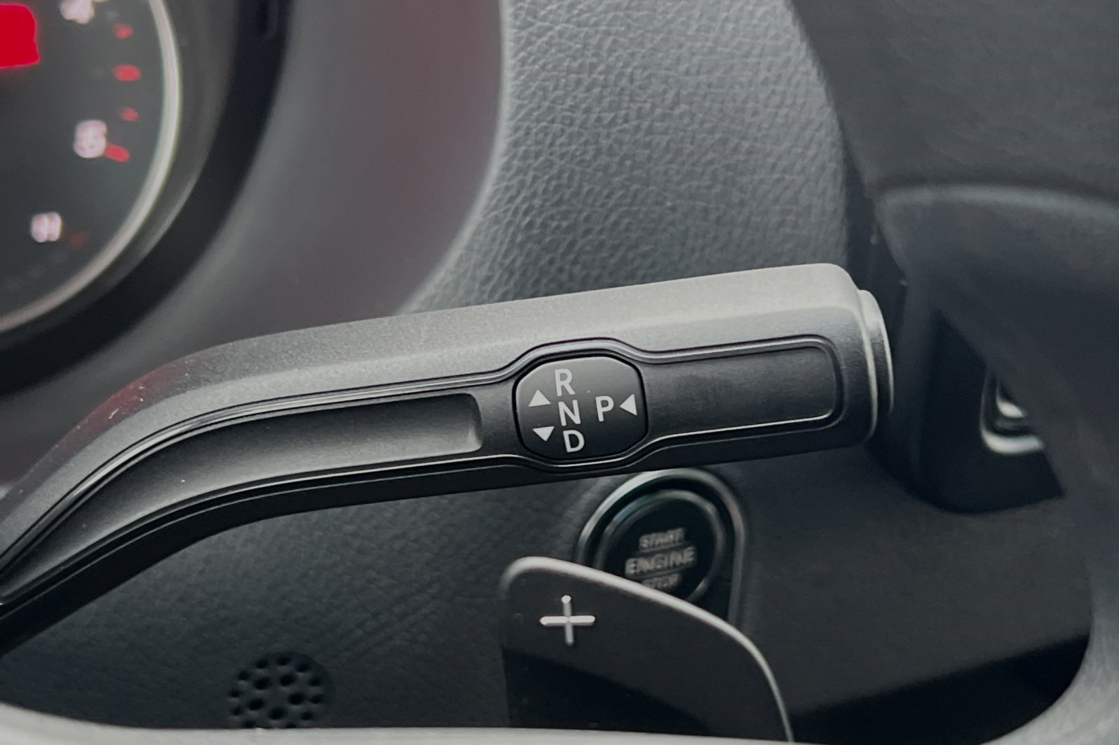 Vehicle image 22 of 32