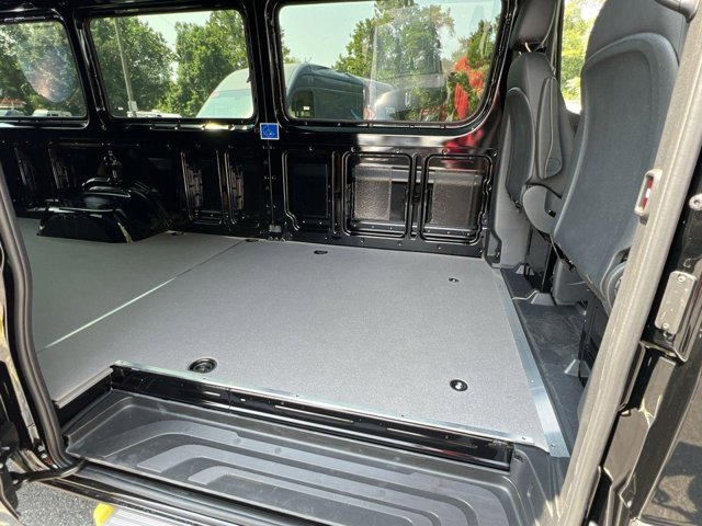 Vehicle image 20 of 33