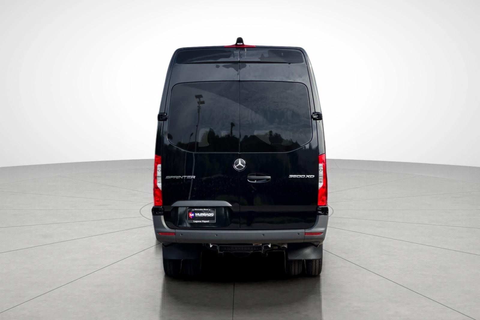 Vehicle image 6 of 33
