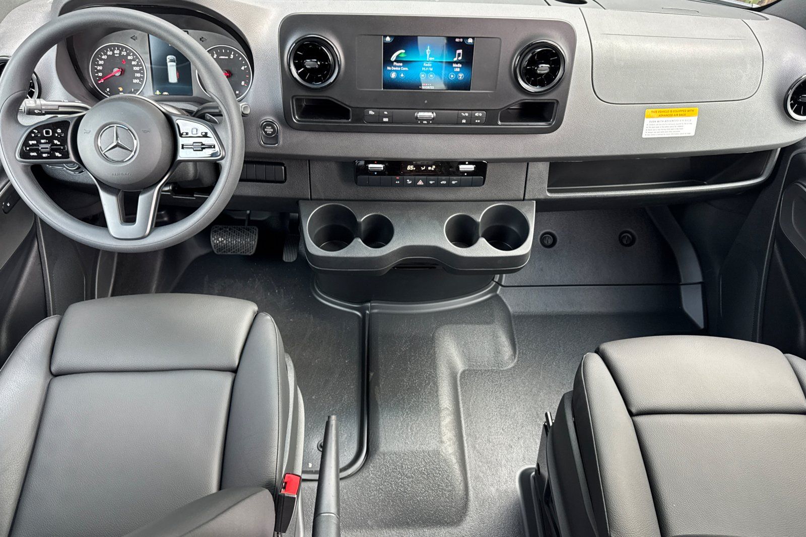 Vehicle image 8 of 33