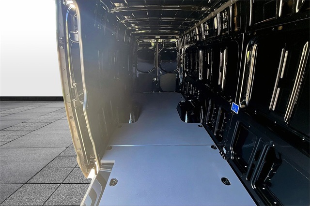 2024 Mercedes-Benz Sprinter Cargo Image 13 of 17