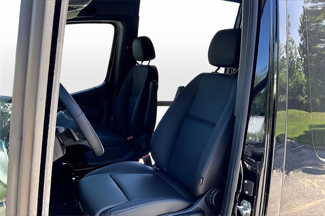 2024 Mercedes-Benz Sprinter Cargo Image 12 of 17