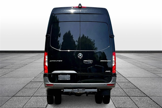 2024 Mercedes-Benz Sprinter Cargo Image 3 of 17