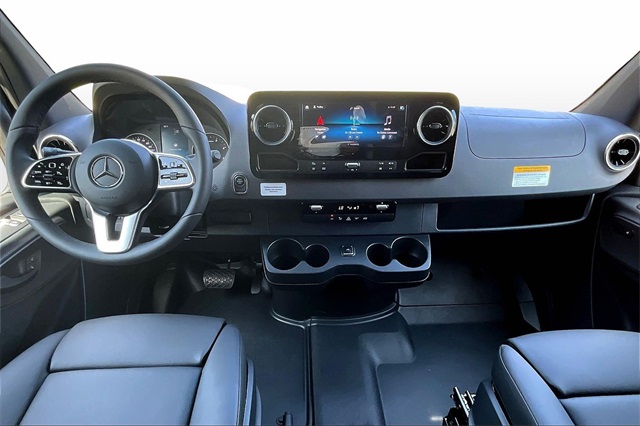 2024 Mercedes-Benz Sprinter Cargo Image 7 of 17