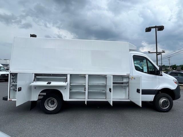 2024 Mercedes-Benz Sprinter Chassis Image 5 of 34