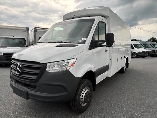 2024 Mercedes-Benz Sprinter Chassis Image 1 of 34