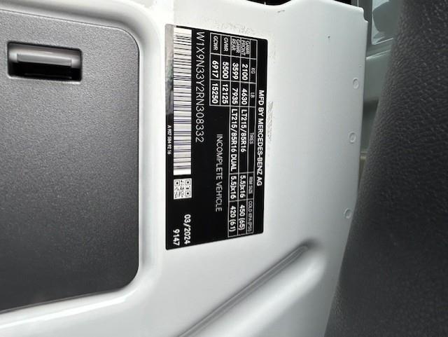 2024 Mercedes-Benz Sprinter Chassis Image 25 of 37