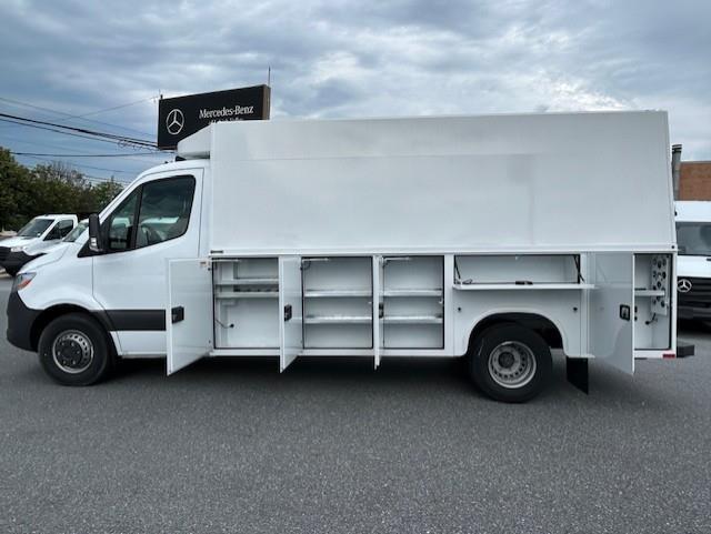 2024 Mercedes-Benz Sprinter Chassis Image 4 of 37