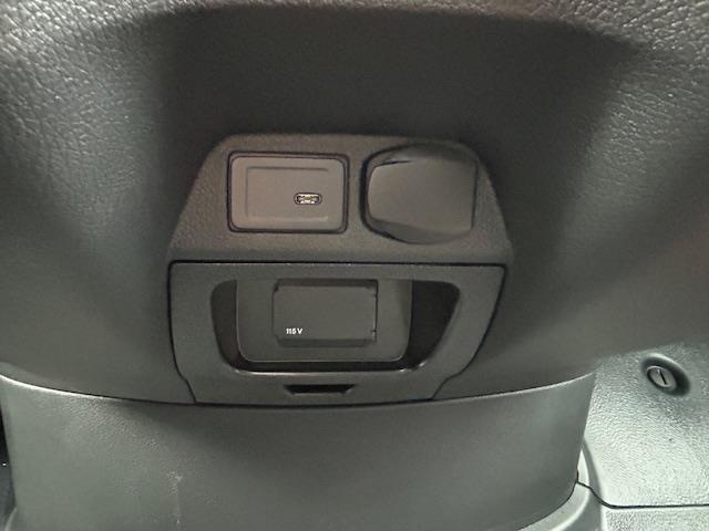 2024 Mercedes-Benz Sprinter Chassis Image 21 of 37