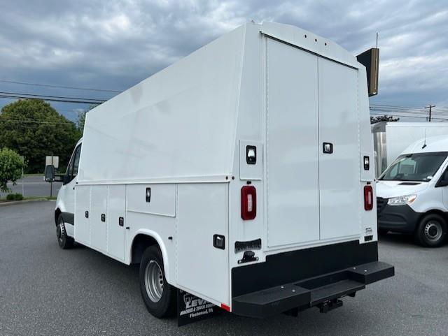 2024 Mercedes-Benz Sprinter Chassis Image 8 of 37