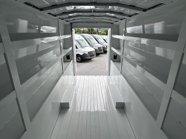 2024 Mercedes-Benz Sprinter Chassis Image 12 of 37