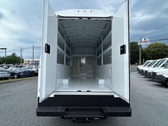 2024 Mercedes-Benz Sprinter Chassis Image 14 of 37
