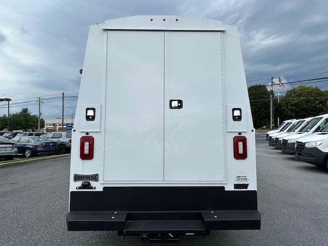 2024 Mercedes-Benz Sprinter Chassis Image 33 of 37