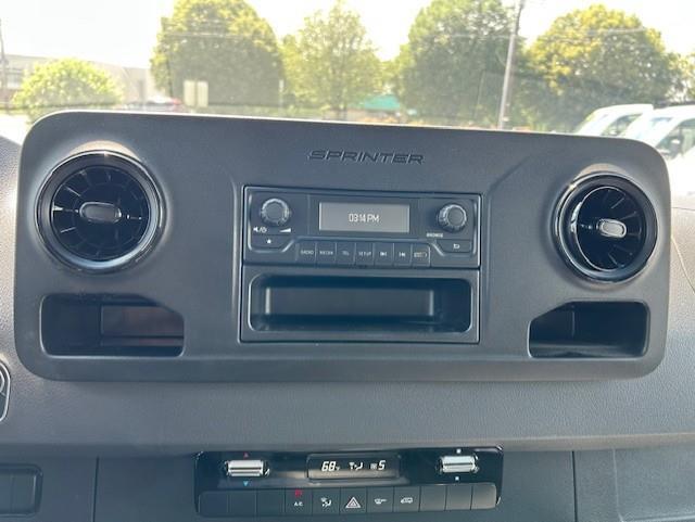 2024 Mercedes-Benz Sprinter Chassis Image 32 of 36