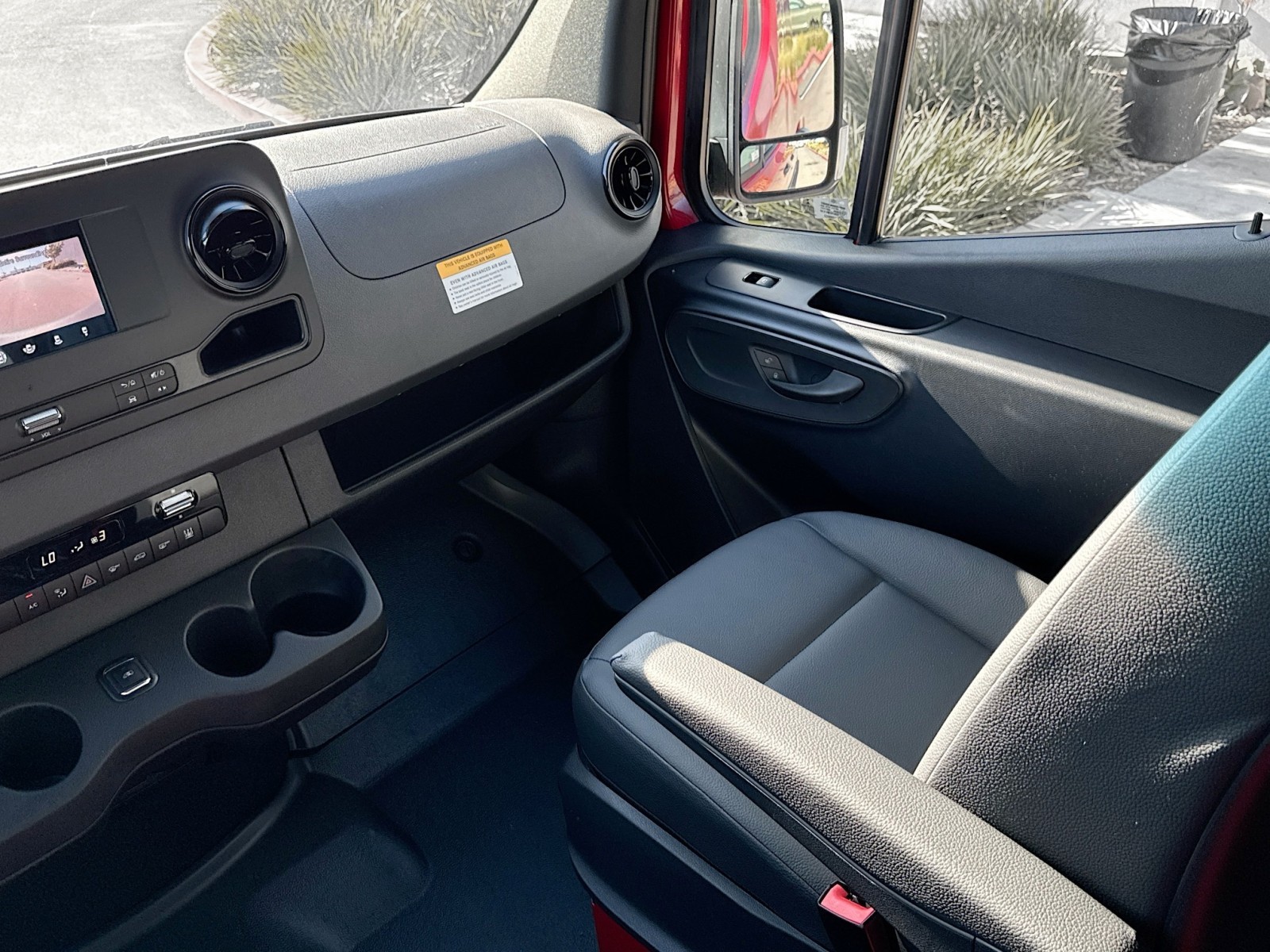 2024 Mercedes-Benz Sprinter Cargo Image 24 of 27