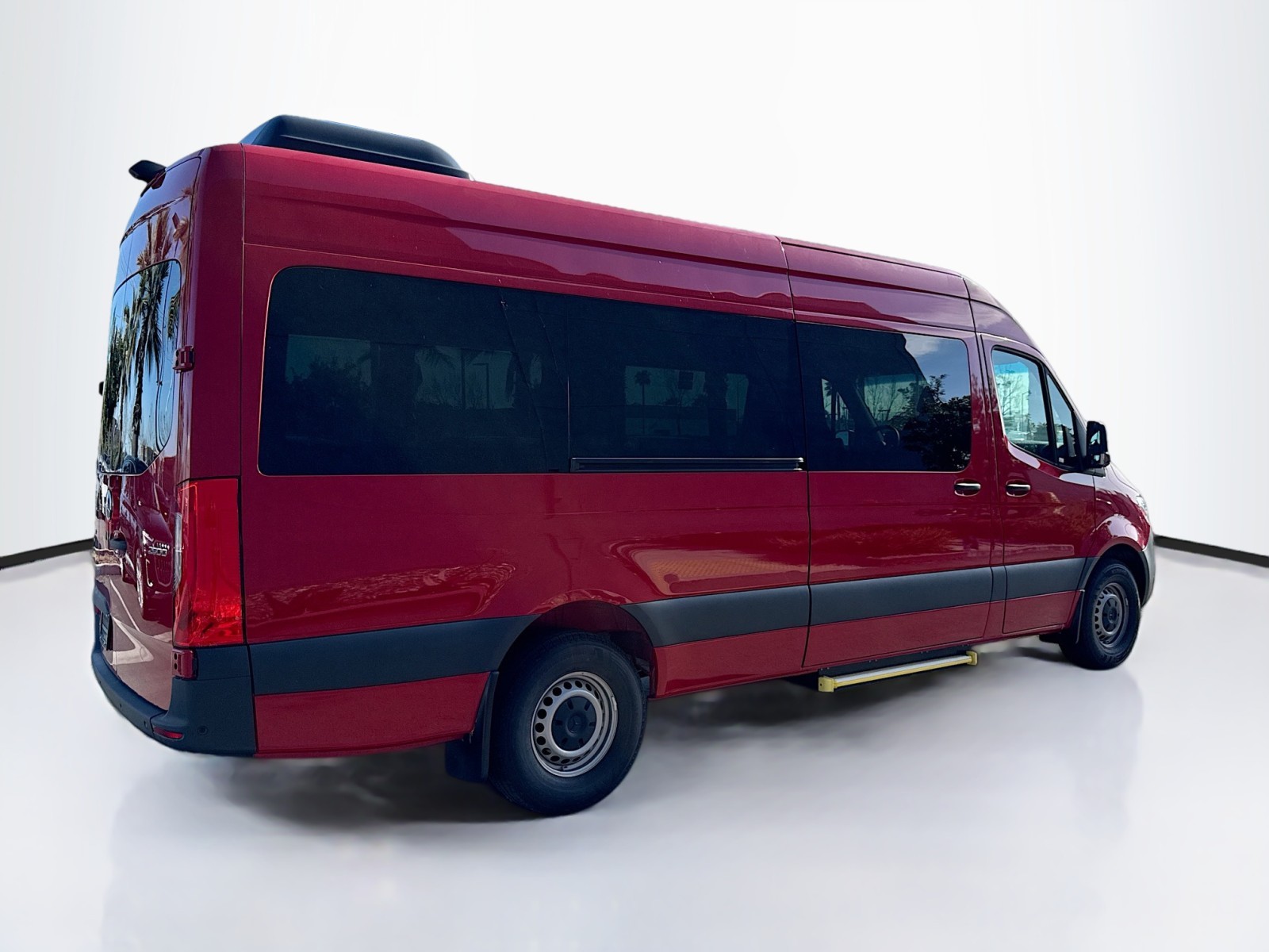 2024 Mercedes-Benz Sprinter Cargo Image 5 of 27