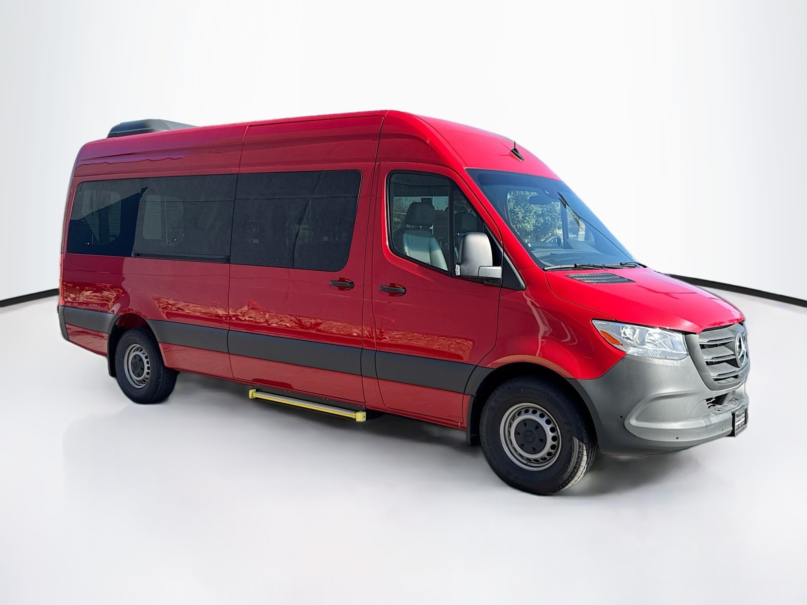 2024 Mercedes-Benz Sprinter Cargo Image 3 of 27