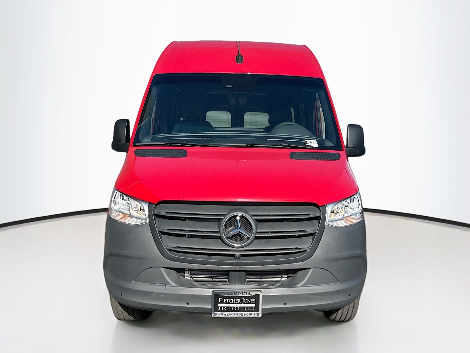 2024 Mercedes-Benz Sprinter Cargo Image 2 of 27
