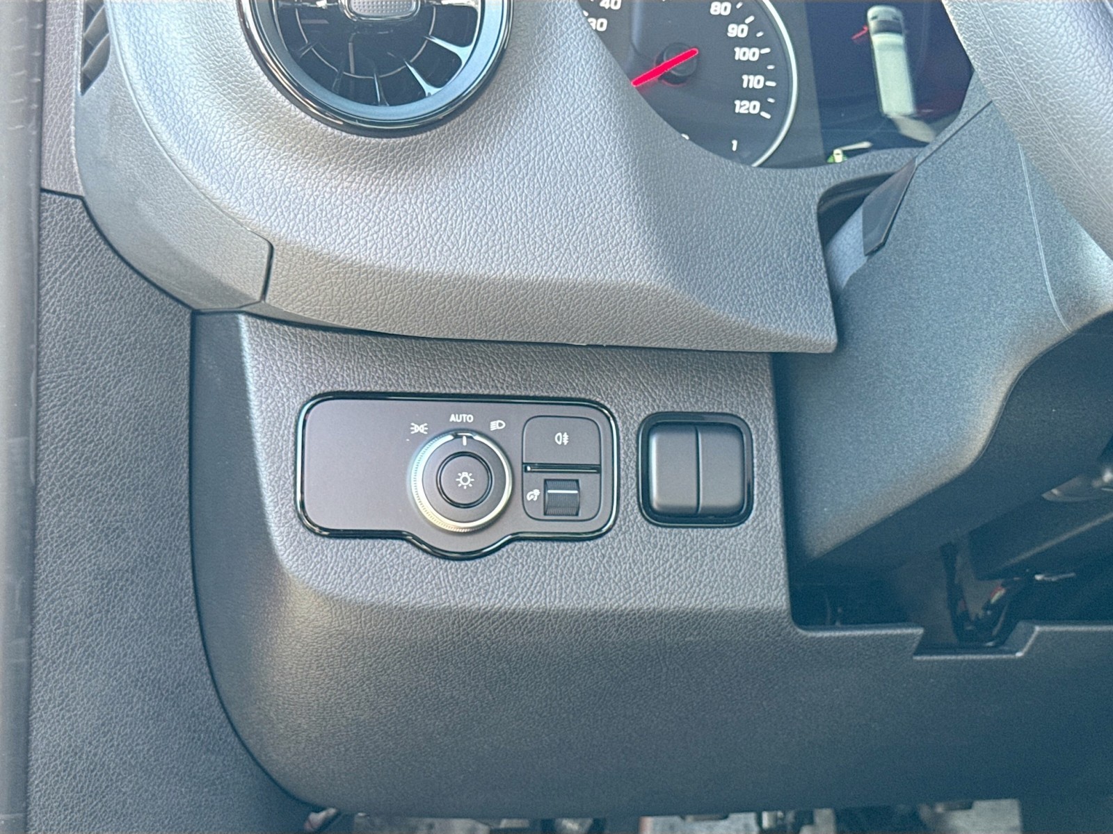 2024 Mercedes-Benz Sprinter Cargo Image 22 of 27