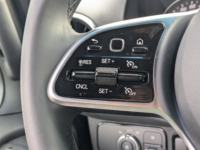 Vehicle image 19 of 42