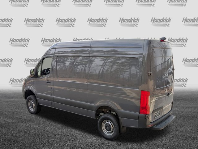 Vehicle image 8 of 38