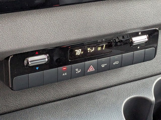 Vehicle image 24 of 38