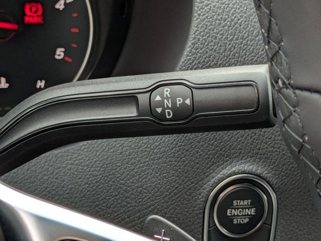 Vehicle image 25 of 38