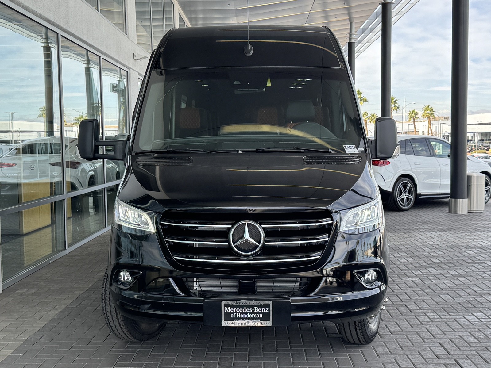 Vehicle image 3 of 31