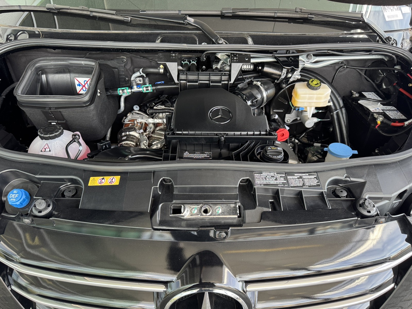 Vehicle image 24 of 31