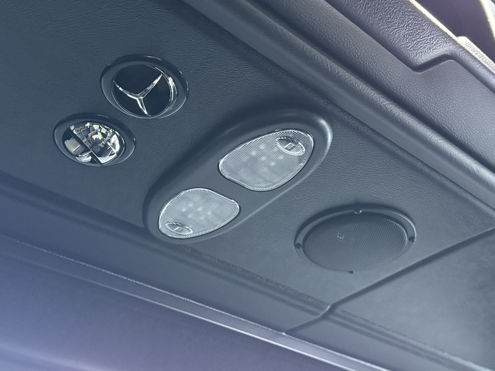 Vehicle image 18 of 34