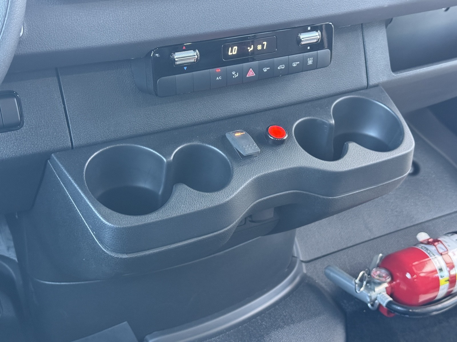 Vehicle image 9 of 34