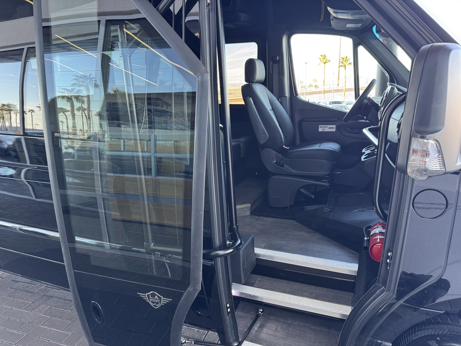 Vehicle image 10 of 34