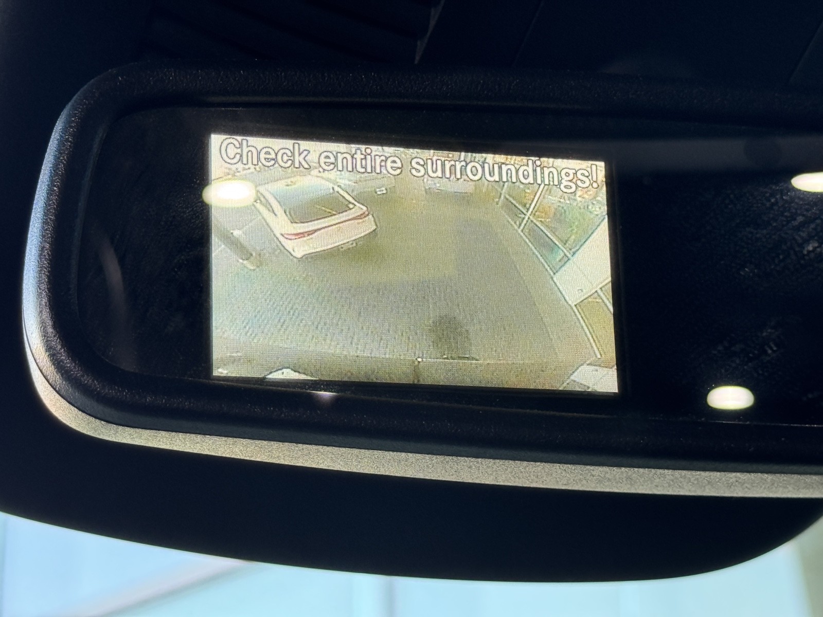 Vehicle image 32 of 34