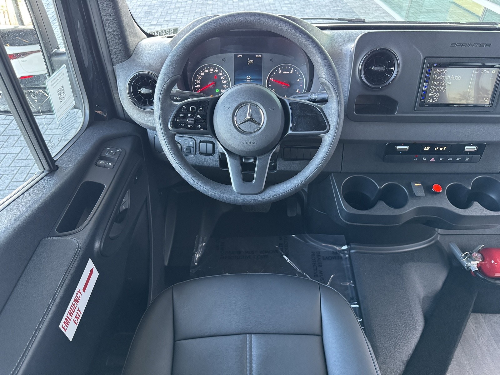 Vehicle image 8 of 34