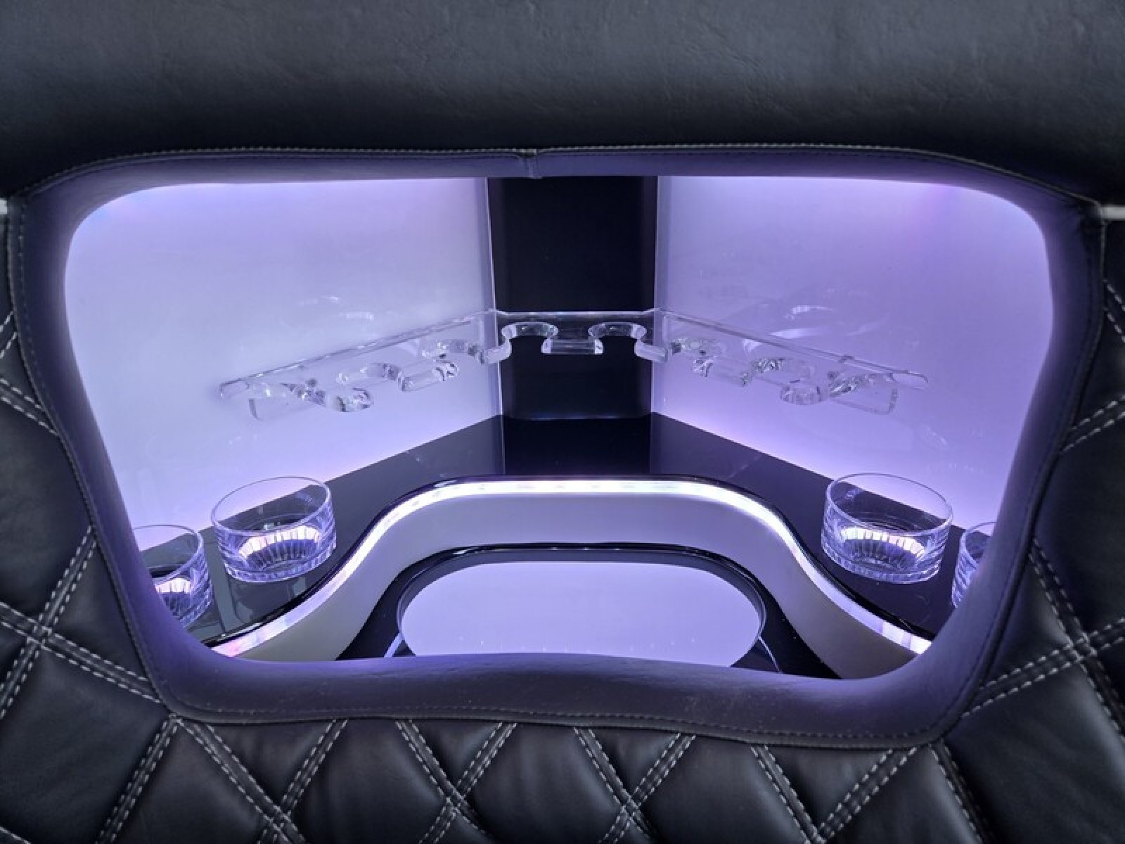Vehicle image 19 of 37