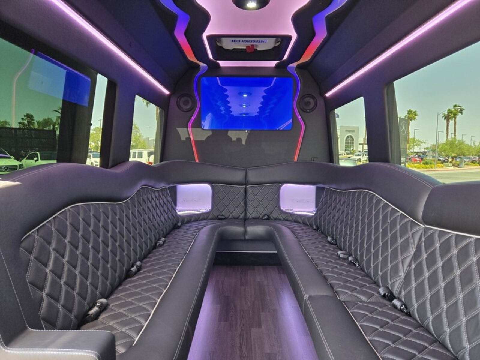 Vehicle image 20 of 37