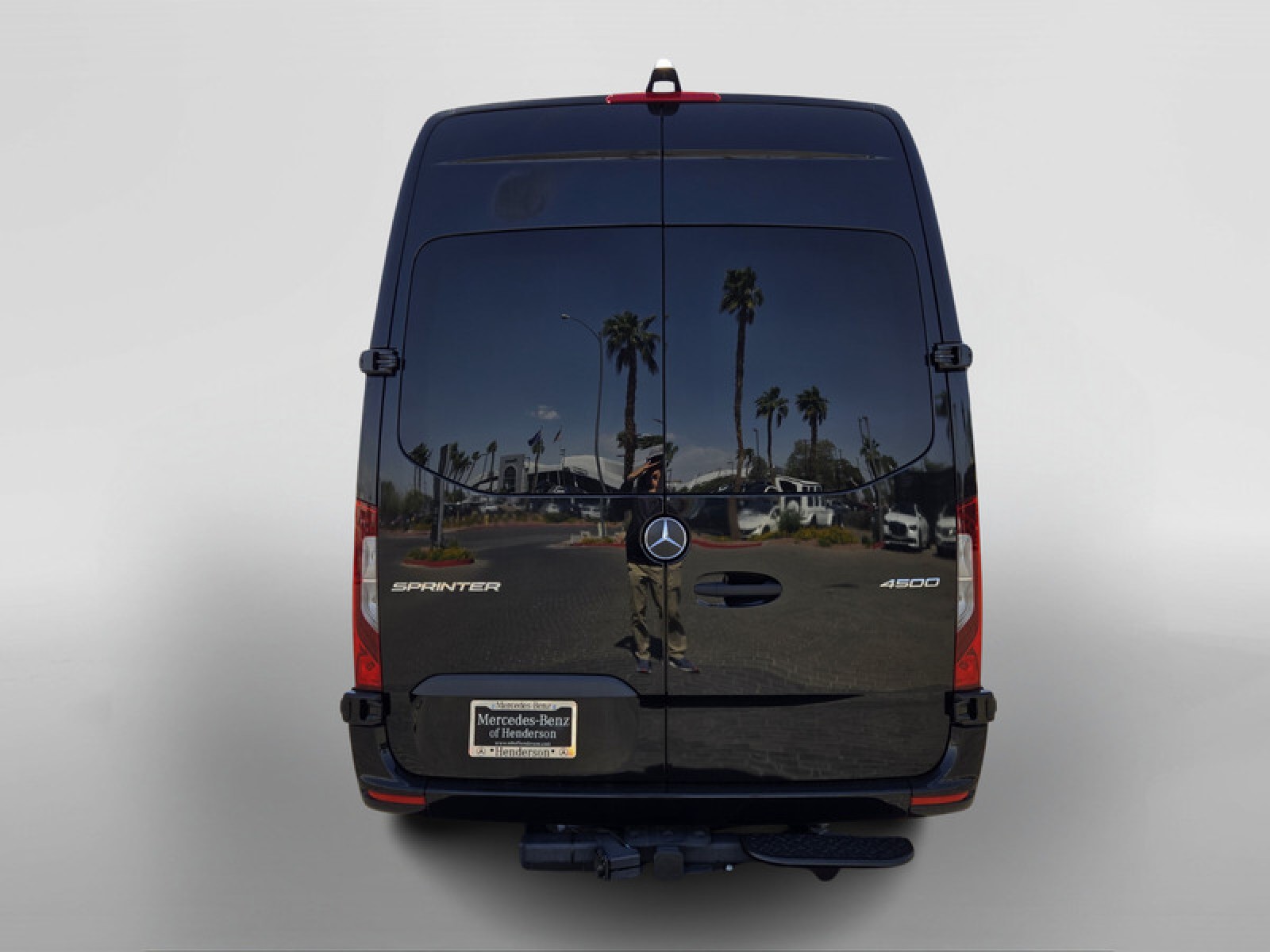 Vehicle image 7 of 37