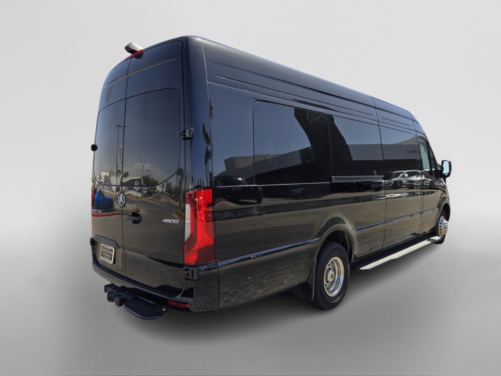 Vehicle image 6 of 37