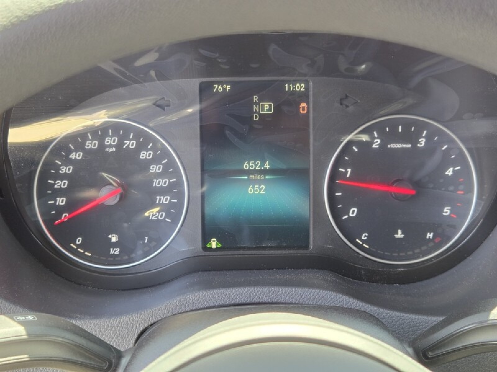 Vehicle image 31 of 37